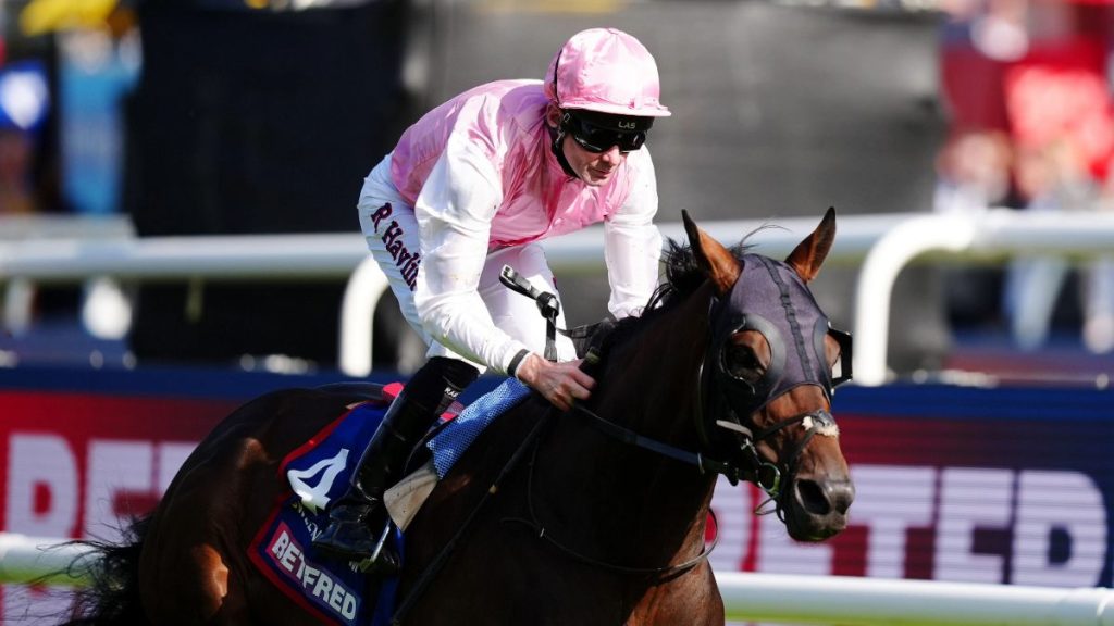 Robert Havlin winning last year's Doncaster Cup